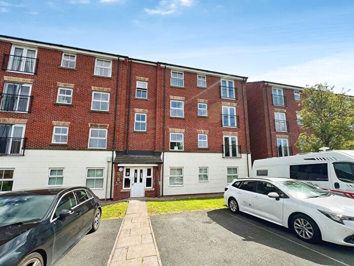 2 Bedroom Flat For Sale In Lilac Gardens, Great Lever, BL3