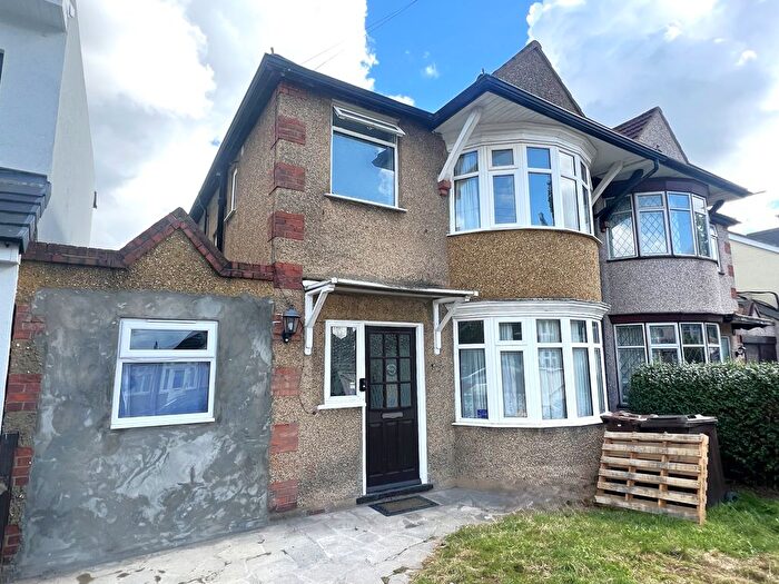 3 Bedroom Semi-Detached House To Rent In Albert Road, Harrow, HA2