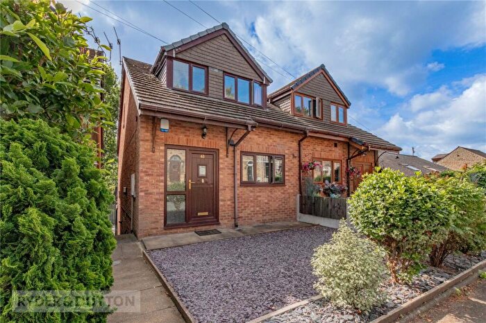 4 Bedroom Semi-Detached House For Sale In Shaw Hall Bank Road, Greenfield, Saddleworth, OL3