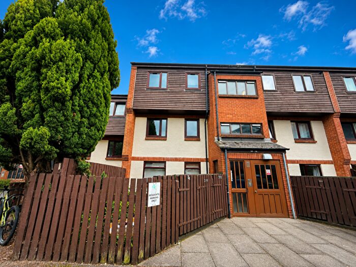 2 Bedroom Apartment To Rent In Carter Gate, Nottingham, NG1