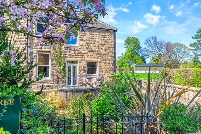 3 Bedroom End Of Terrace House For Sale In Main Street, Burley In Wharfedale, Ilkley, LS29