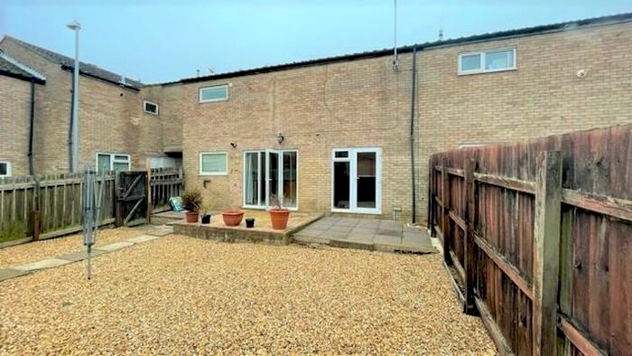 4 Bedroom House To Rent In Holyrood Walk, Corby, NN18