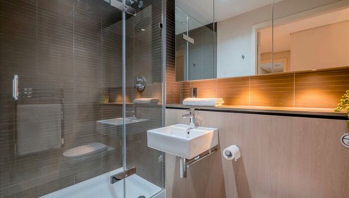 3 Bedroom Flat To Rent In Merchant Square East, London, W2