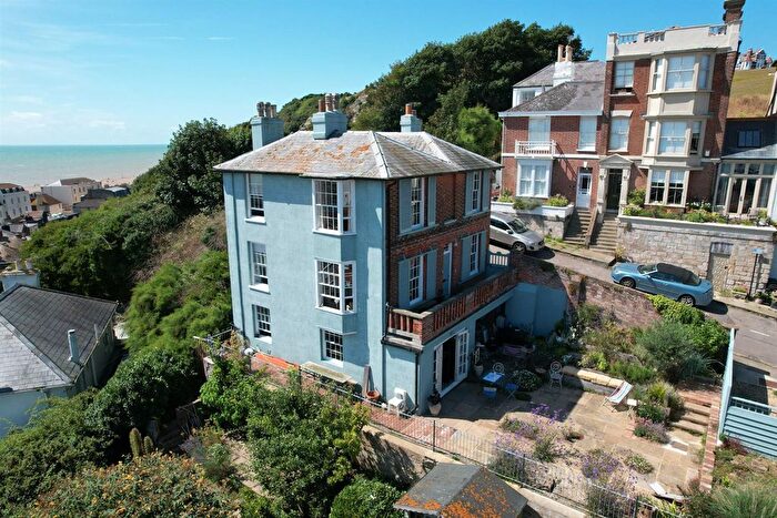 4 Bedroom Detached House To Rent In Exmouth Place, Hastings, TN34