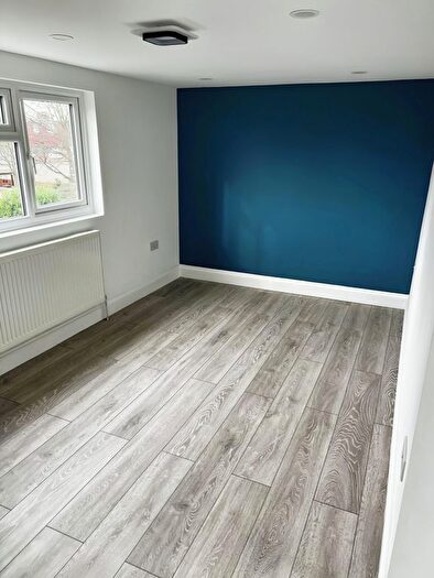 1 Bedroom Flat To Rent In Douglas Avenue, London, E17