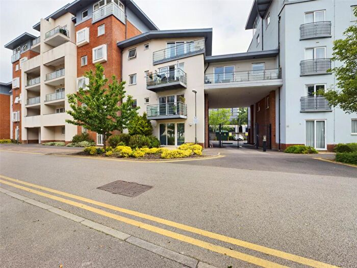 2 Bedroom Apartment To Rent In Coxhill Way, Aylesbury, HP21