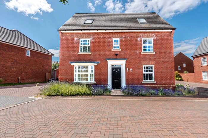 5 Bedroom Detached House For Sale In Burgess Avenue, Eaton Leys, Milton Keynes, MK17