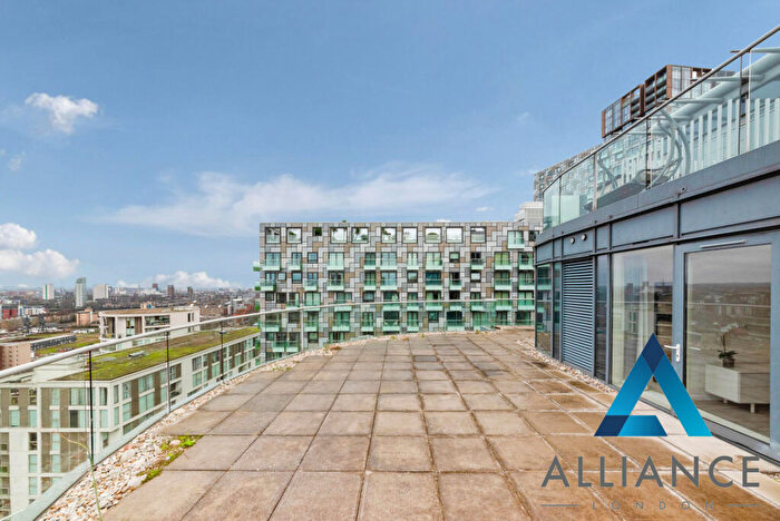 2 Bedroom Flat To Rent In Ability Place, Millharbour, London, E14