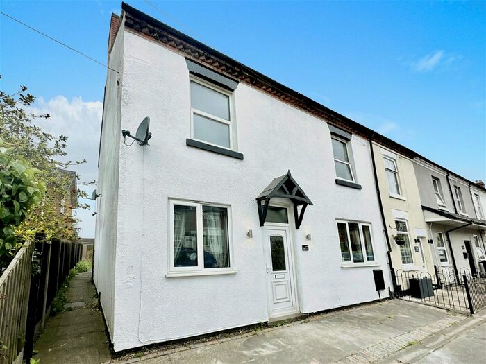 2 Bedroom Terraced House For Sale In Whitehill Road, Ellistown, Coalville, LE67