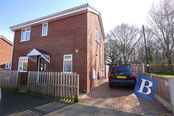 2 Bedroom Detached House To Rent In Bournebridge Close, Hutton, Brentwood, Essex, CM13