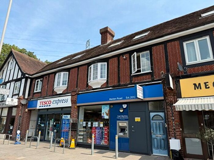 Studio For Sale In Malden Road, Worcester Park, KT4
