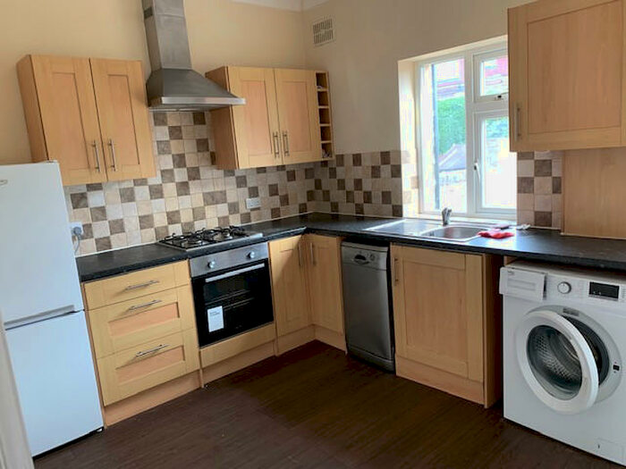2 Bedroom Terraced House To Rent In Butler Road, Harrogate, North Yorkshire, HG1