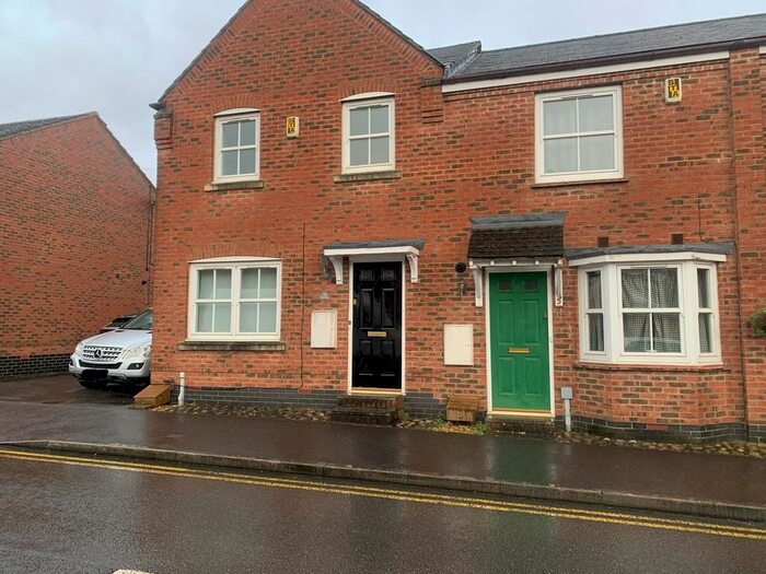 3 Bedroom Property To Rent In Firecrest Way, Aylesbury, HP19