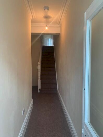 3 Bedroom Maisonette To Rent In Abergele Road, Old Colwyn, LL29