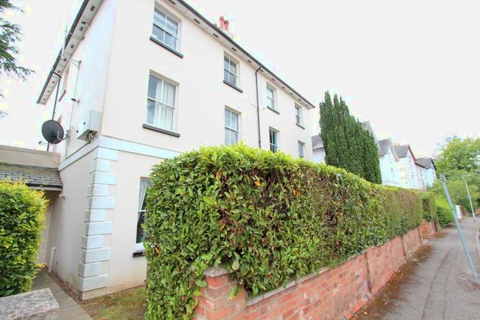 1 Bedroom Flat To Rent In Castle Crescent -, Reading, RG1
