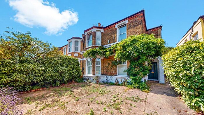 2 Bedroom Flat For Sale In Nicoll Road, London, NW10