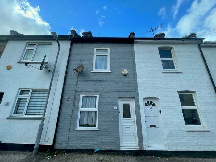 2 Bedroom Terraced House To Rent In Factory Road, Gravesend, DA11