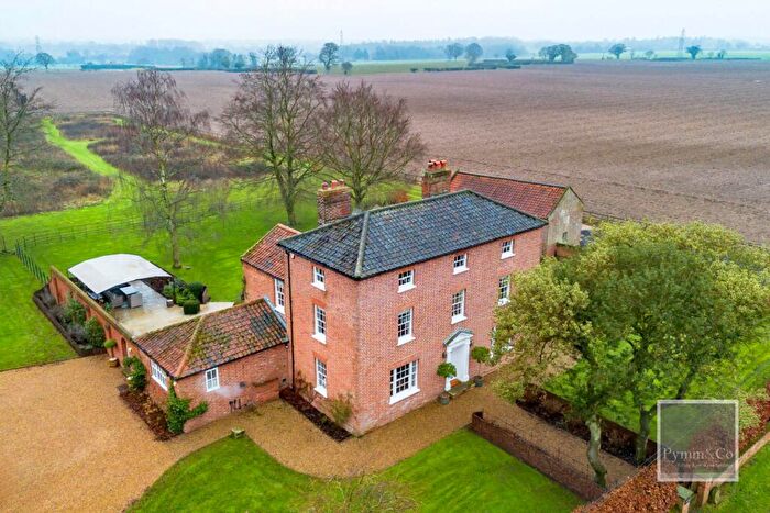 5 Bedroom Detached House For Sale In Hall Road, Thurton, NR14