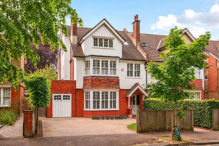 5 Bedroom House For Sale In Camborne Road, Sutton, SM2