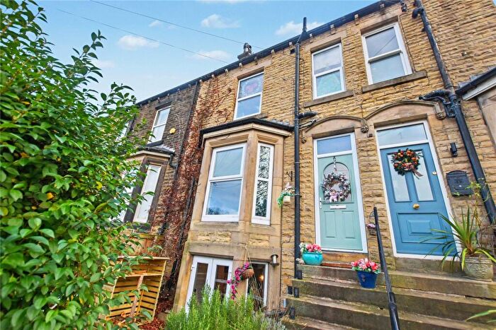 4 Bedroom Terraced House For Sale In Maple Terrace, Yeadon, Leeds, West Yorkshire, LS19