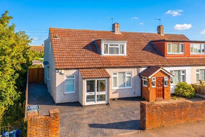 3 Bedroom Semi Detached House For Sale In Gore Road, Dartford, Kent, DA2