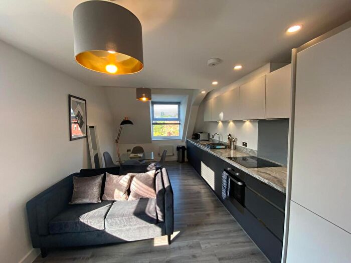 2 Bedroom Apartment To Rent In Consort House, Prince Gate, - Homer Rd, Solihull, Birmingham, B91