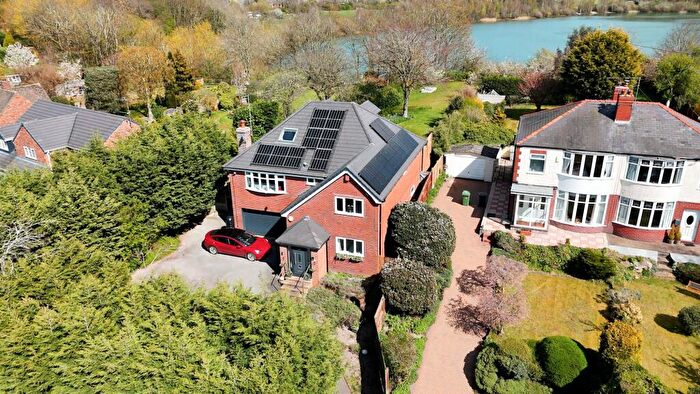 6 Bedroom Detached House For Sale In Newcastle Road, Congleton, CW12