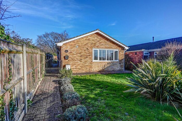 3 Bedroom Detached Bungalow For Sale In Heather Road, Belton, Great Yarmouth, NR31