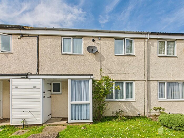 3 Bedroom Terraced House For Sale In Spruce Hill, Harlow, CM18