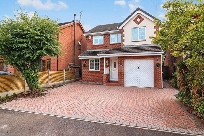 4 Bedroom Detached House For Sale In Cramfit Crescent, Dinnington, Sheffield, S25