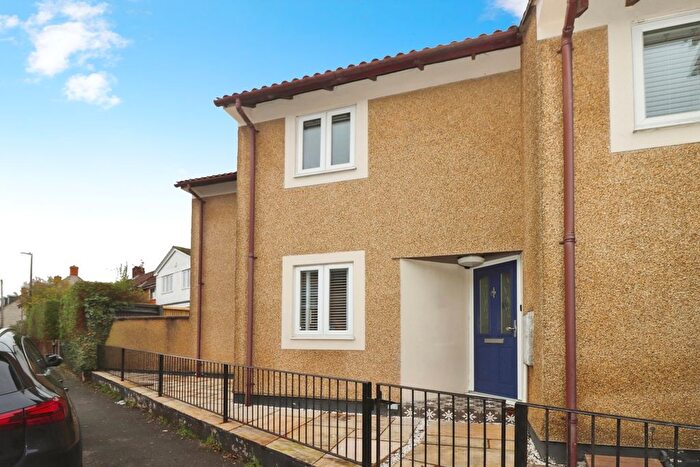 3 Bedroom End Terrace House For Sale In Morley Road, Staple Hill, Bristol, BS16