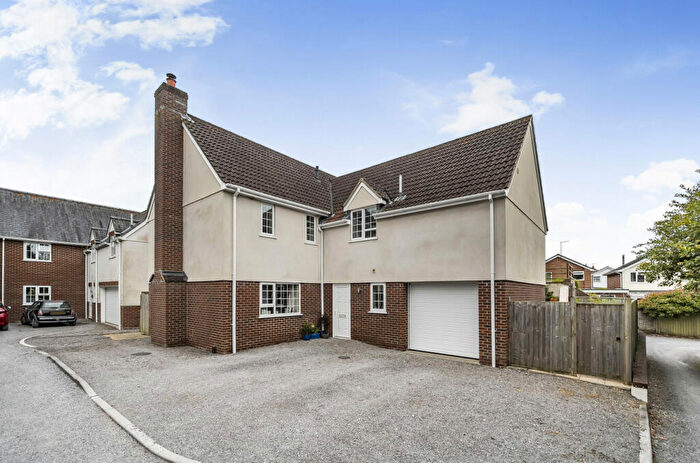 5 Bedroom Detached House For Sale In Bridge House Gardens, Downton, Salisbury, Wiltshire, SP5