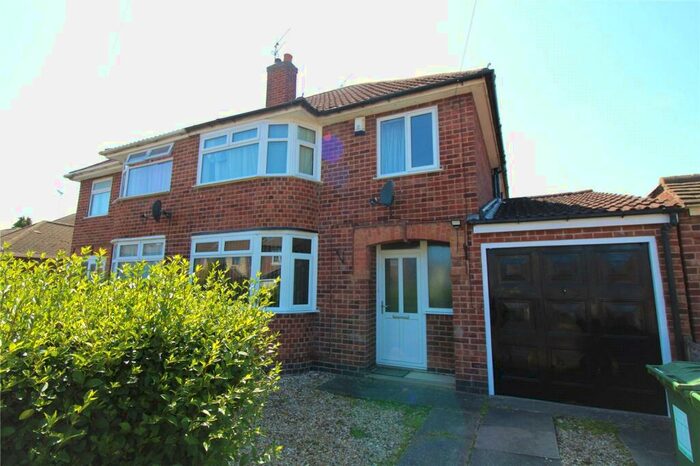 3 Bedroom Semi-Detached House To Rent In The Fairway, Blaby, Leicester, LE8