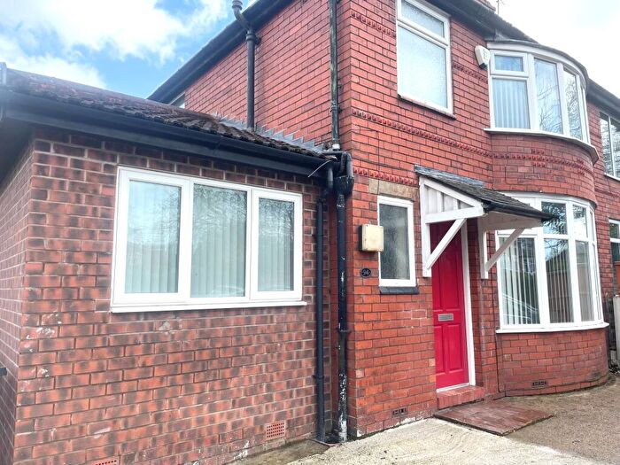 4 Bedroom House To Rent In Mauldeth Road, Withington, M14