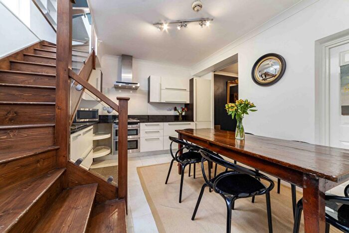 1 Bedroom Flat For Sale In Wenlock Street, London, N1