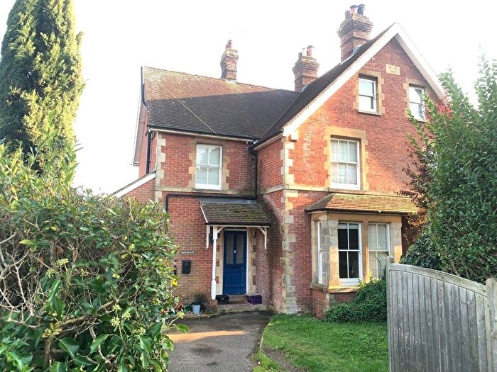 5 Bedroom Semi-Detached House For Sale In High Street, Etchingham, East Sussex, TN19