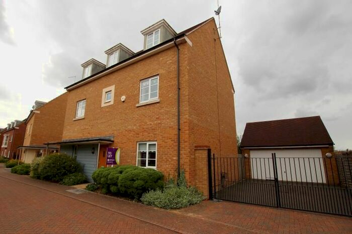 6 Bedroom Detached House To Rent In Oliver Road, Hampton Vale, Peterborough, PE7