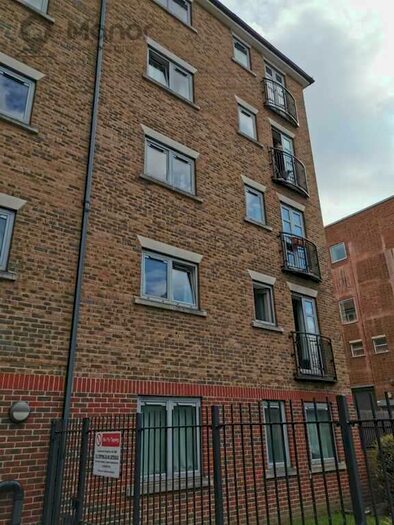 1 Bedroom Flat To Rent In Hazeleigh House, Market Link, Romford, RM1
