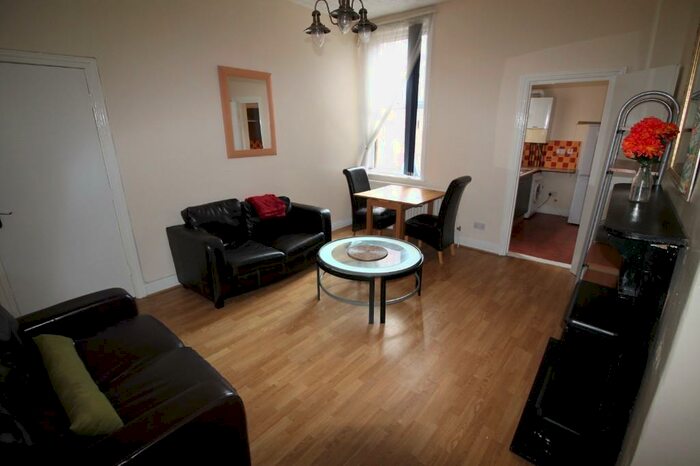 2 Bedroom Ground Maisonette To Rent In Lavender Gardens, Newcastle Upon Tyne, NE2