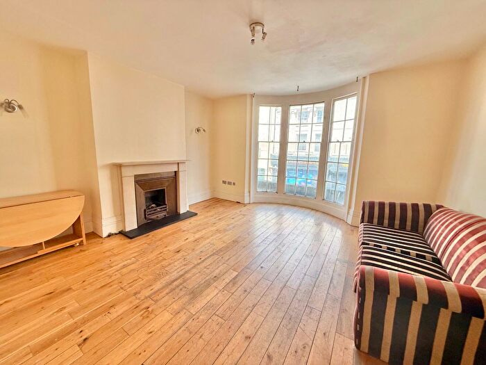 3 Bedroom Flat To Rent In St. James's Street, Brighton, BN2