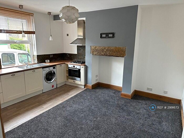 2 Bedroom Terraced House To Rent In New Bank Street, Morley, Leeds, LS27
