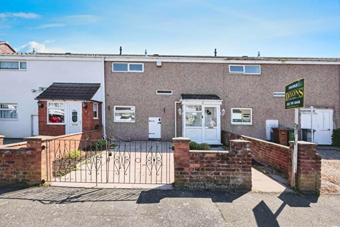 3 Bedroom Terraced House For Sale In Greenfinch Road, Birmingham, West Midlands, B36