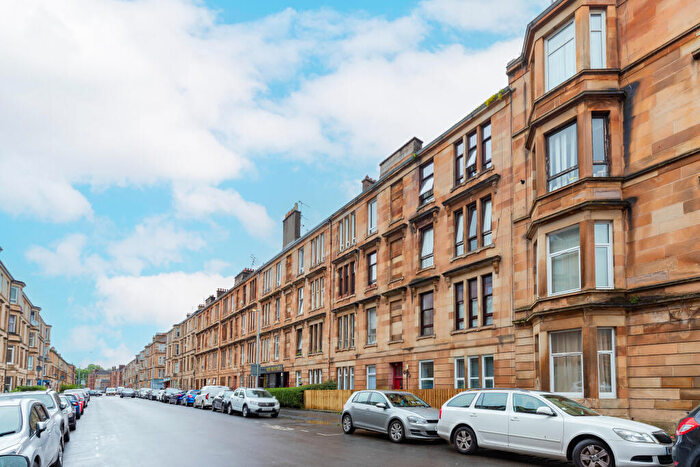 3 Bedroom Flat To Rent In Langside Road, Glasgow, G42