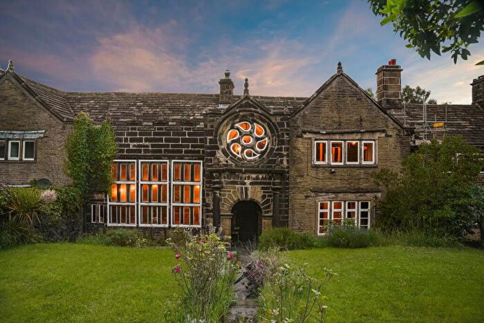 5 Bedroom Character Property For Sale In New Hall, Whitwell Green Lane, Elland, HX5