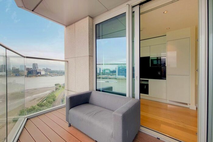 2 Bedroom Flat For Sale In Waterview Drive, North Greenwich, London, SE10