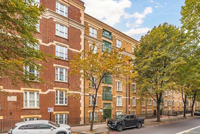 2 Bedroom Flat To Rent In Tooley Street, London, SE1