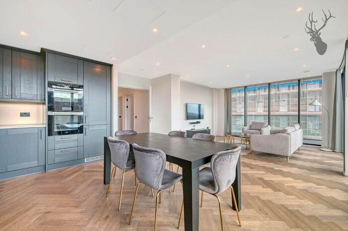 3 Bedroom Flat To Rent In Merino Gardens, Wapping, London, E1W