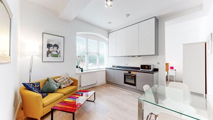 1 Bedroom Flat To Rent In Anglers Lane, Kentish Town, NW5