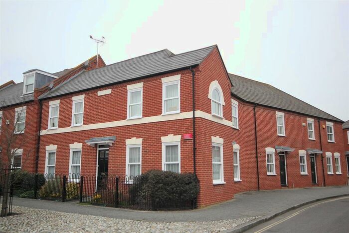 2 Bedroom Flat To Rent In Orient Place, Canterbury, CT2