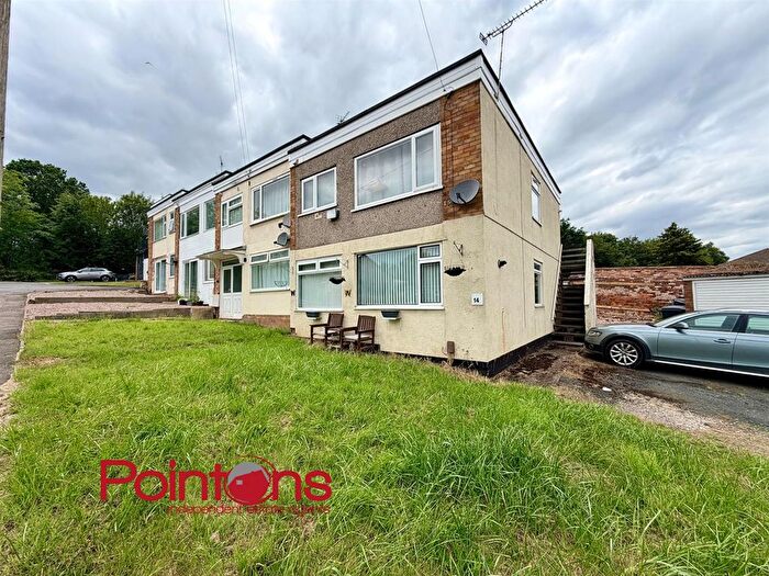 2 Bedroom Flat For Sale In Lodge Close, Mancetter, CV9